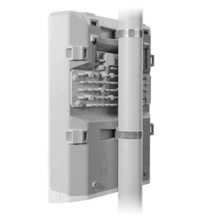 Комутатор мережевий Mikrotik CSS610-1Gi-7R-2S+OUT зображення 3