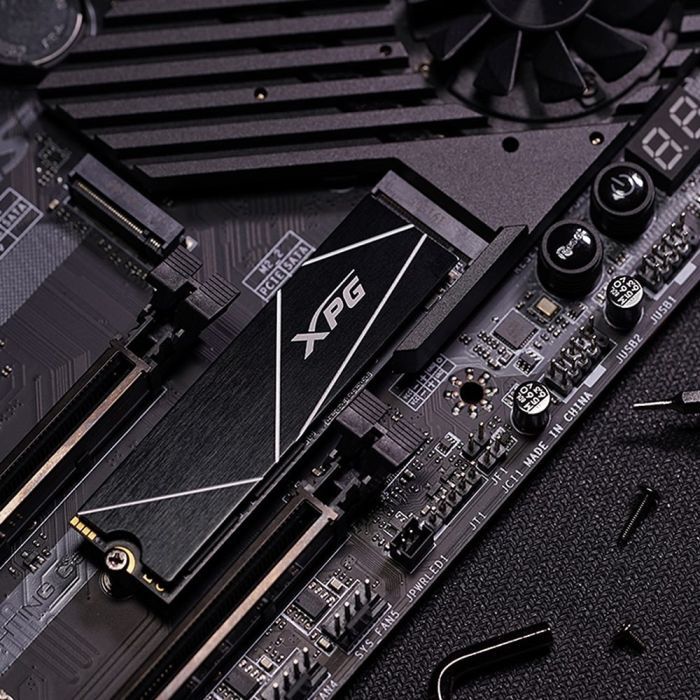 Накопитель SSD M.2 2280 1TB ADATA (AGAMMIXS70B-1T-CS) изображение 8