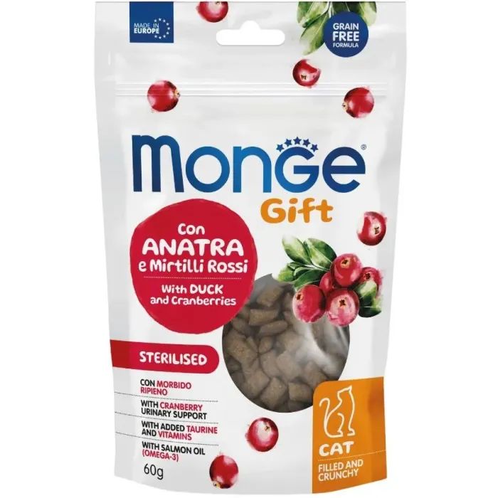 Лакомство для котов Monge Gift Cat Sterilised с уткой и клюквой 60 г (8009470085052)