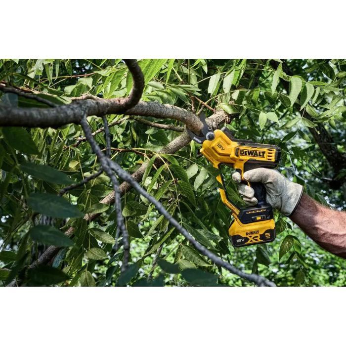 Секатор DeWALT ножиці садові акумуляторні, 18В XR Li-lon 5Ah (DCMPP568P1) зображення 7