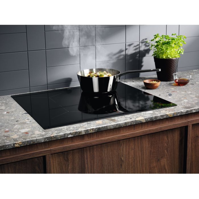 Варочна поверхня Electrolux CIV634 зображення 3