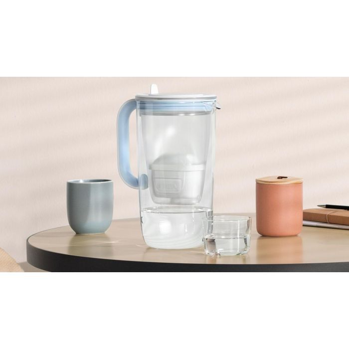 Фільтр-глечик Brita Glass Jug One скляний 2.5л (1.7л води) з фільтр-картриджем, синій (1050452) зображення 2