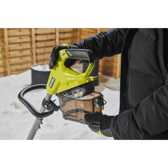 Снігоприбирач Ryobi ONE+ RY18ST25A-140, 18V, 4Ah, ширина 25см, викид 6м, глибина 15см (5133006235) зображення 4