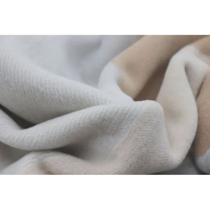 Плед Biederlack Wohndecke Great Stone 220х240 (809278) изображение 3 Плед Biederlack Wohndecke Great Stone 220х240 (809278) изображение 3