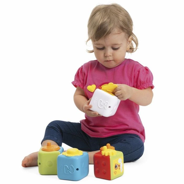 Развивающая игрушка Chicco Мультисенсорные кубики Монтессори 2 в 1 (11857.00) изображение 6