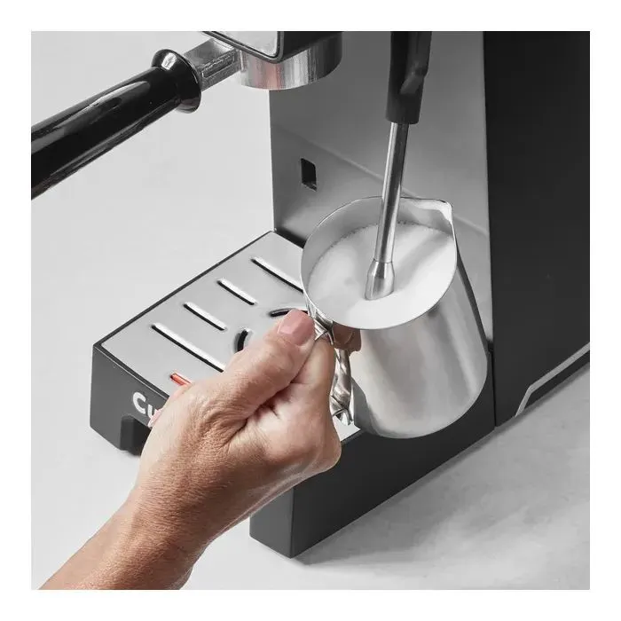 Рожковая кофеварка эспрессо Cuisinart EM160E изображение 3