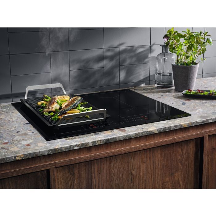 Варочна поверхня Electrolux CIV644 зображення 3