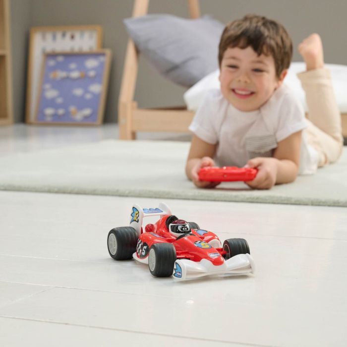 Радиоуправляемая игрушка Chicco Гонщик Том (11333.00) изображение 8