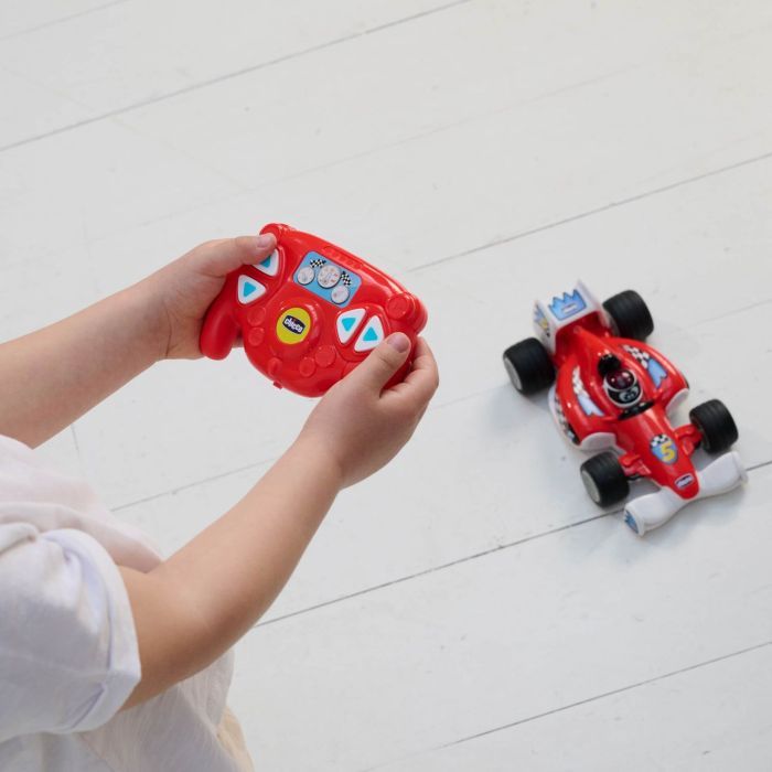 Радиоуправляемая игрушка Chicco Гонщик Том (11333.00) изображение 9