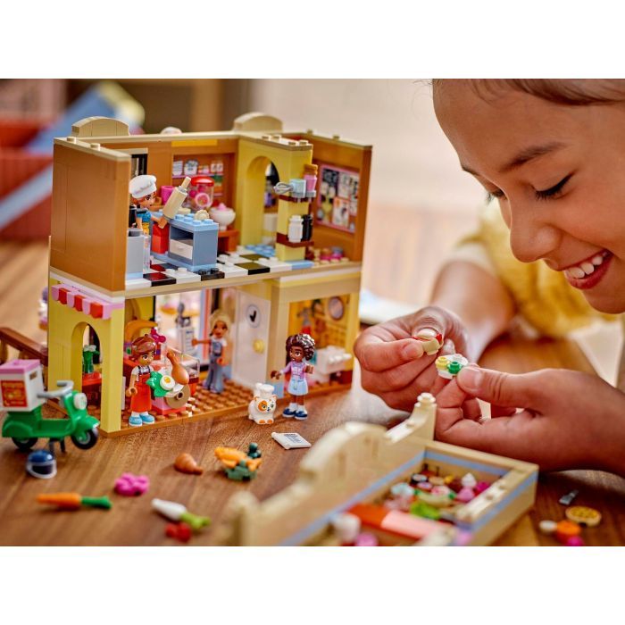 Конструктор LEGO Friends Ресторан и кулинарная школа (42655) изображение 12