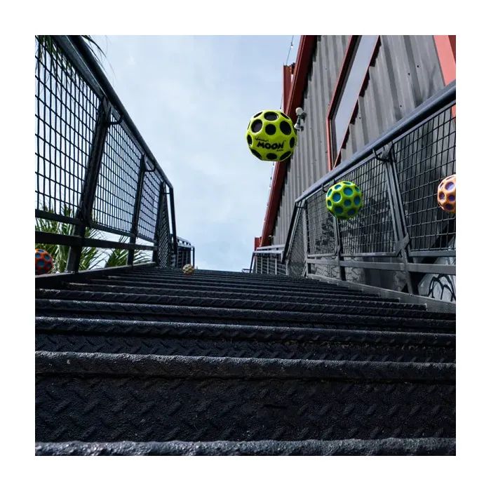 Мяч детский Waboba AZ-321-Y Moon ball Желтый (840001932111) изображение 4