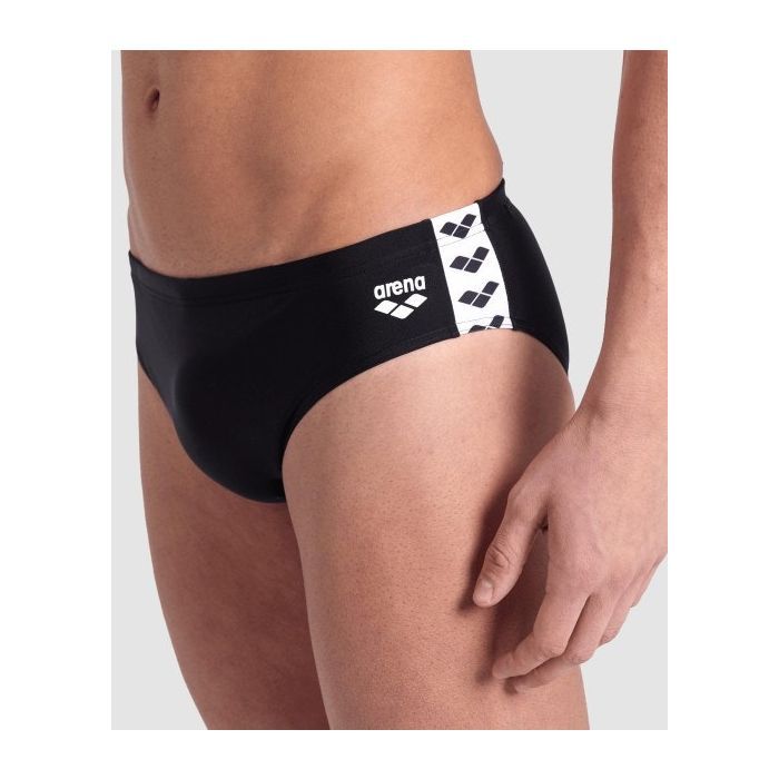 Плавки Arena Icons Swim Briefs Solid 005049-510 чорний 95 (3468337128335) изображение 6