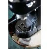 Рожковая кофеварка эспрессо DeLonghi EC685.BK изображение 11