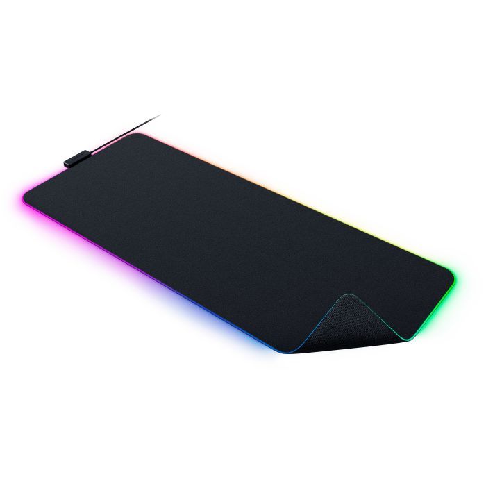 Коврик для мышки Razer Strider Chroma Black (RZ02-04490100-R3M1) изображение 4