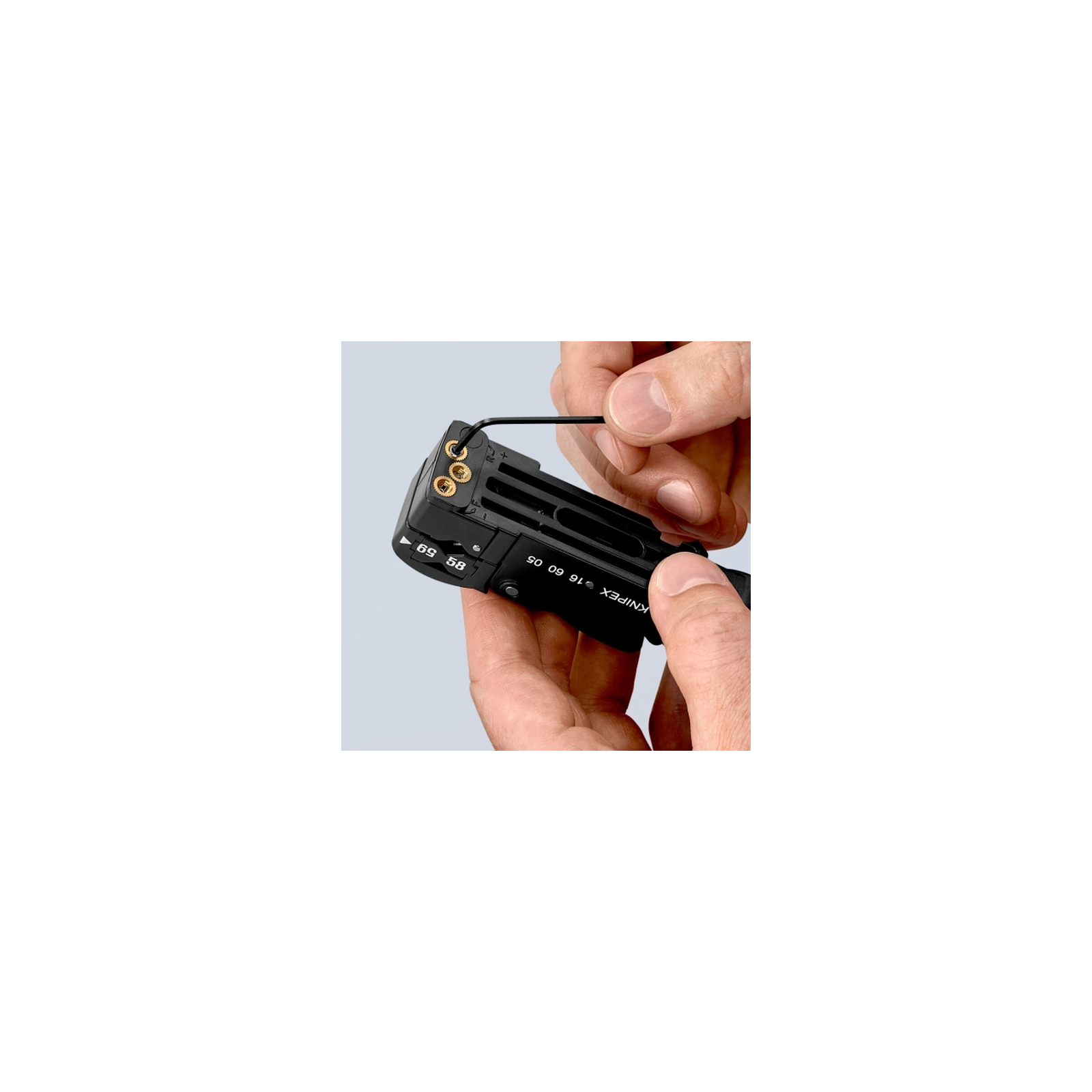 Съемник изоляции KNIPEX для коаксиальных кабелей (16 60 05 SB) изображение 4