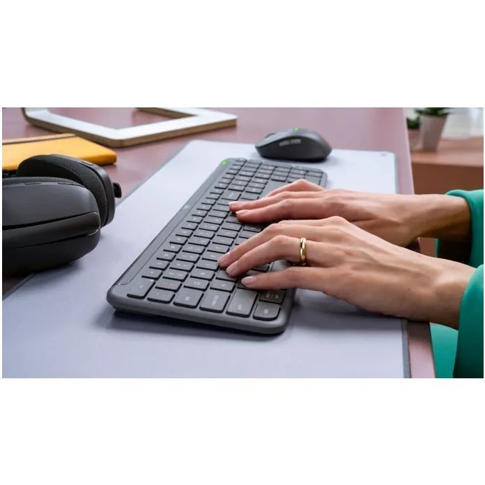 Комплект Logitech Signature Slim MK950 for Business Wireless/Bluetooth UA Graphite (920-012508) изображение 9