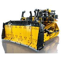 Конструктор LEGO Technic Бульдозер Cat D11 на пульте управления 3854 детали (42131) изображение 3