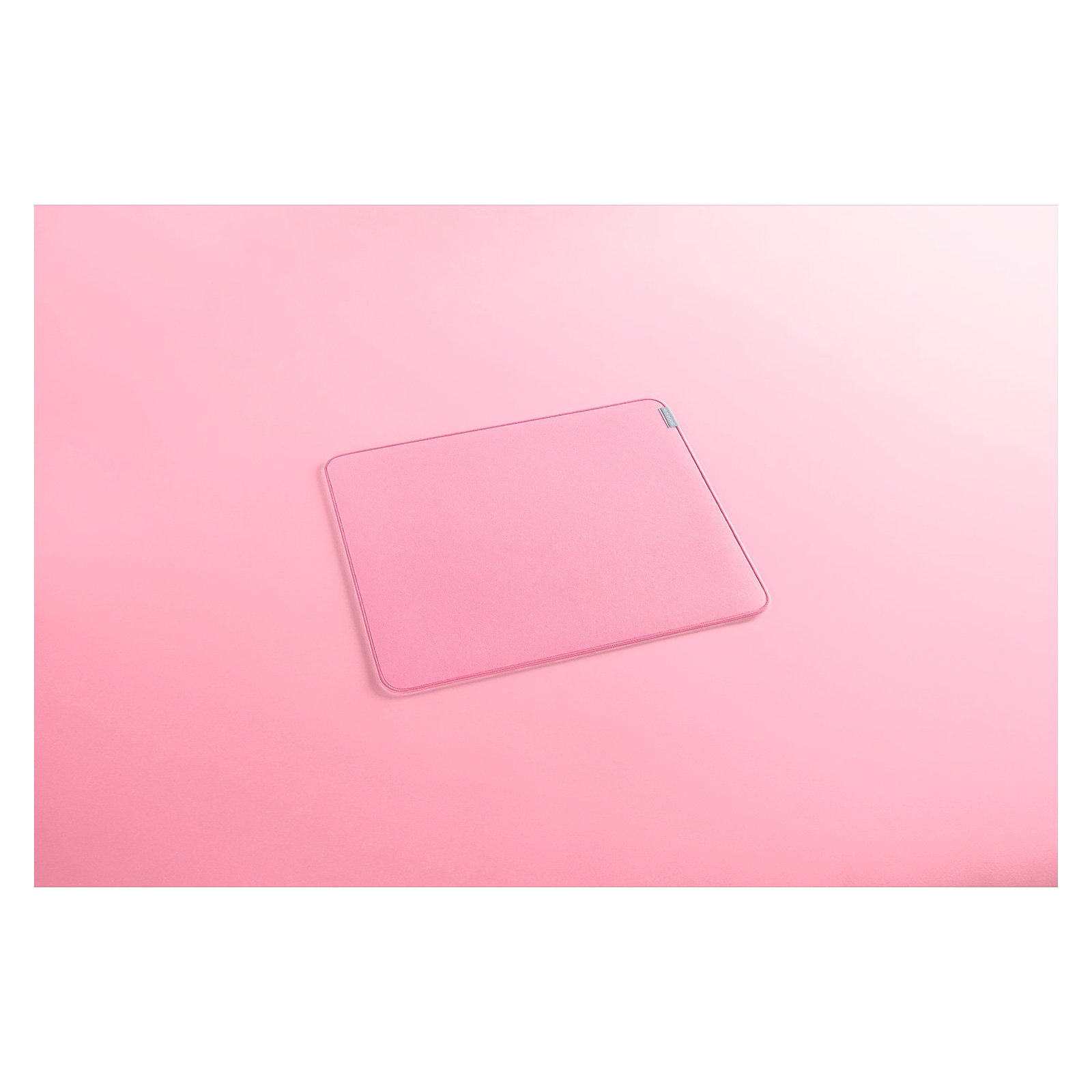 Килимок для мишки Razer Strider Quartz L Pink (RZ02-03810300-R3M1) зображення 5