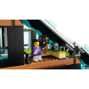 Конструктор LEGO City Горнолыжный и скалолазный центр 1045 деталей (60366) изображение 7