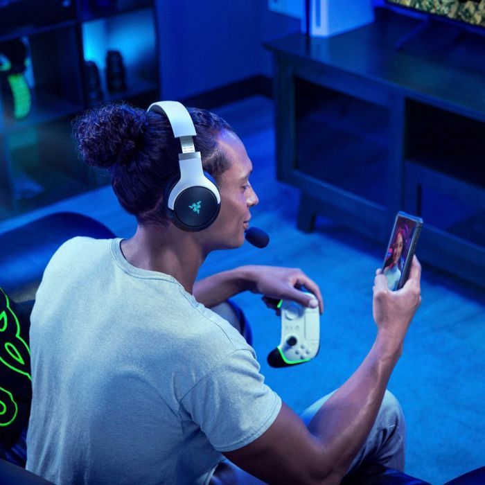 Наушники Razer Kaira Pro Hyperspeed for PS5 Bluetooth White-Black (RZ04-04030200-R3G1) изображение 7