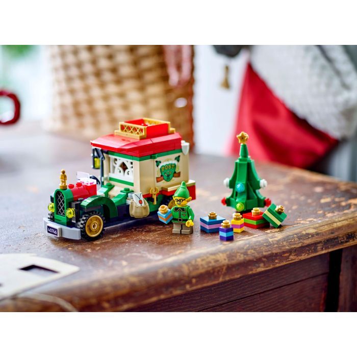 Конструктор LEGO Iconic Вантажівка Санти (40746) зображення 5 Конструктор LEGO Iconic Вантажівка Санти (40746) зображення 5