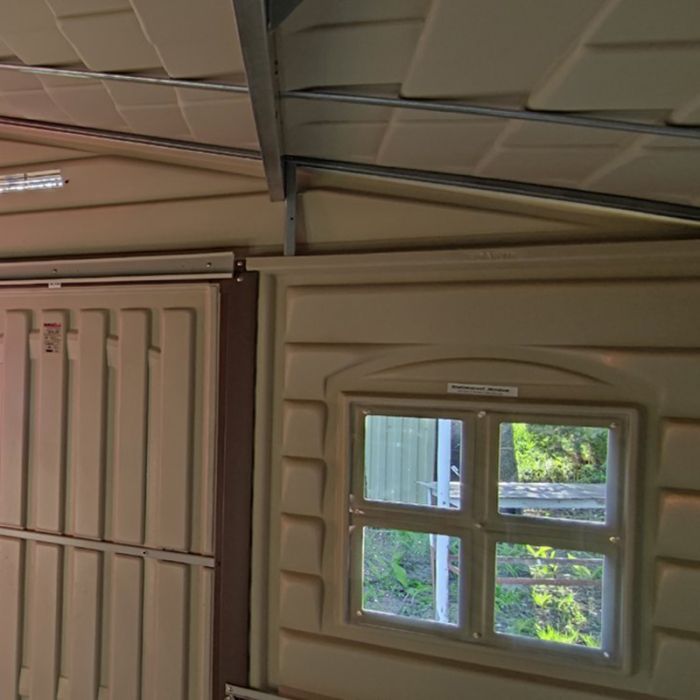 Садовий будиночок Duramax пластиковий WoodSide 325х247х231 см слонова кістка (5190) зображення 12