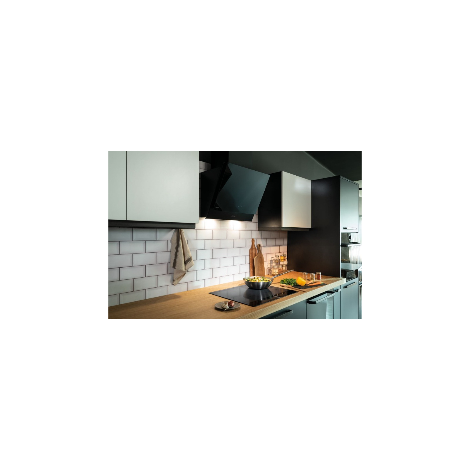 Вытяжка кухонная Gorenje WHI6SYB изображение 7
