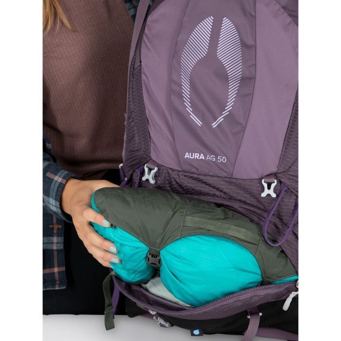 Рюкзак туристичний Osprey Aura AG 50 enchantment purple WM/L (009.2806) зображення 8