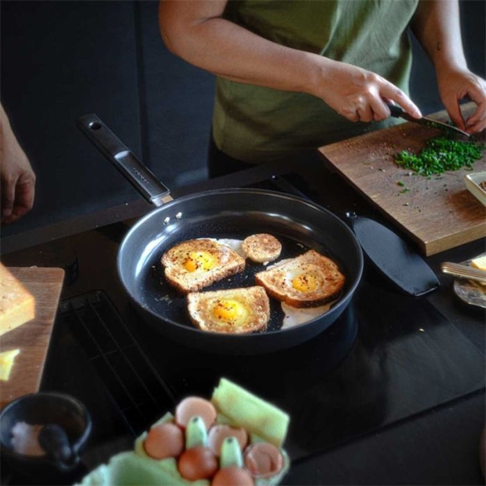 Сковорода Fiskars Hard Face 30 см (1075521) зображення 7