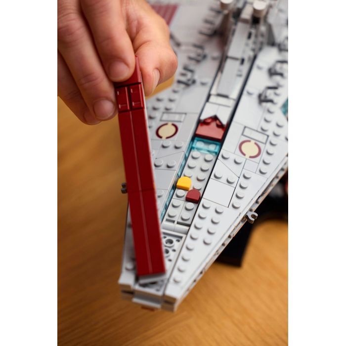 Конструктор LEGO Star Wars Звездный крейсер класса «Венатор» (75441-) изображение 7