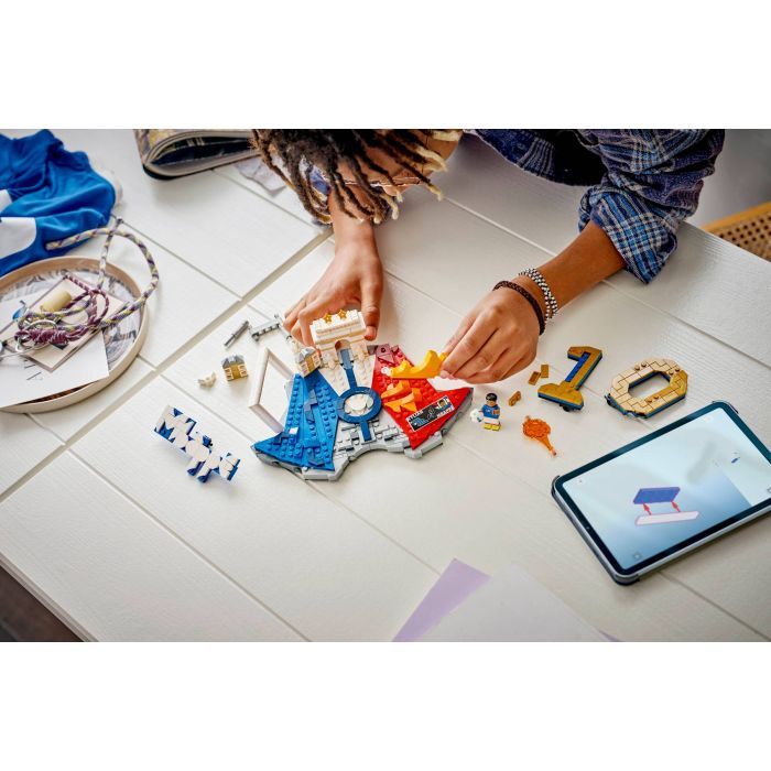 Конструктор LEGO Editions Football Килиан Мбаппе — лучшие моменты футбольных матчей (43013) изображение 10