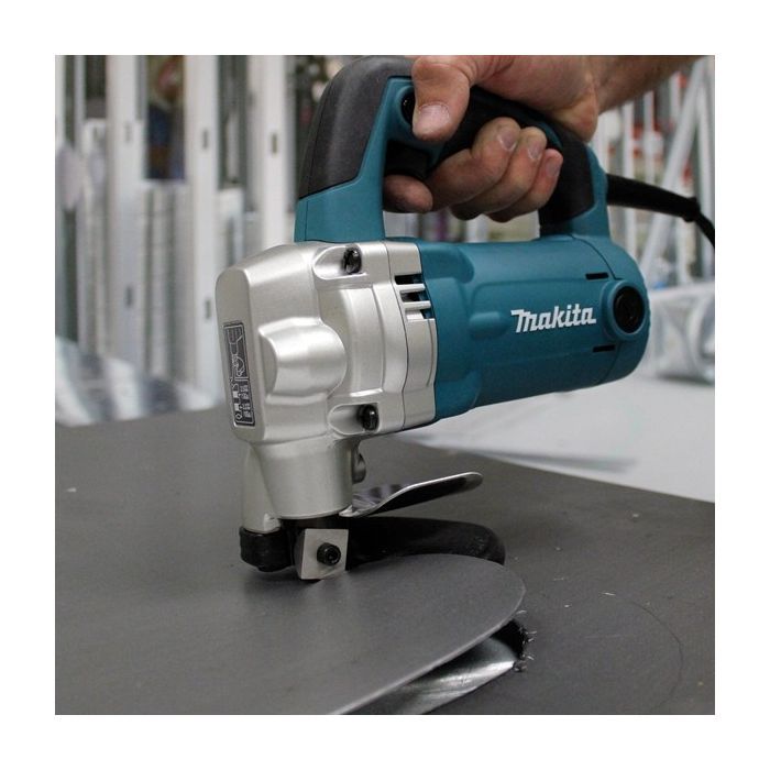 Ножницы по металлу электрические Makita JS3201J изображение 3