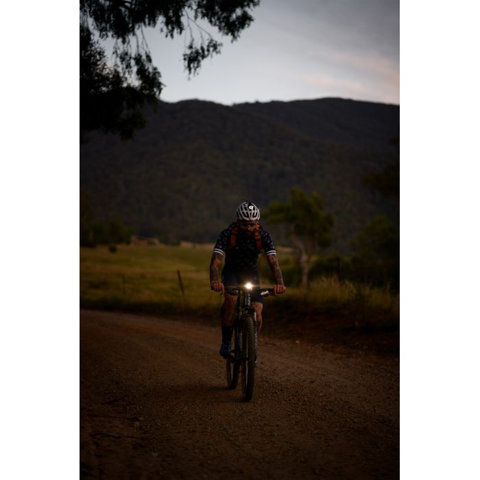 Передняя велофара Knog PWR Mountain 2000 Lumens Powerbank (12060) изображение 7