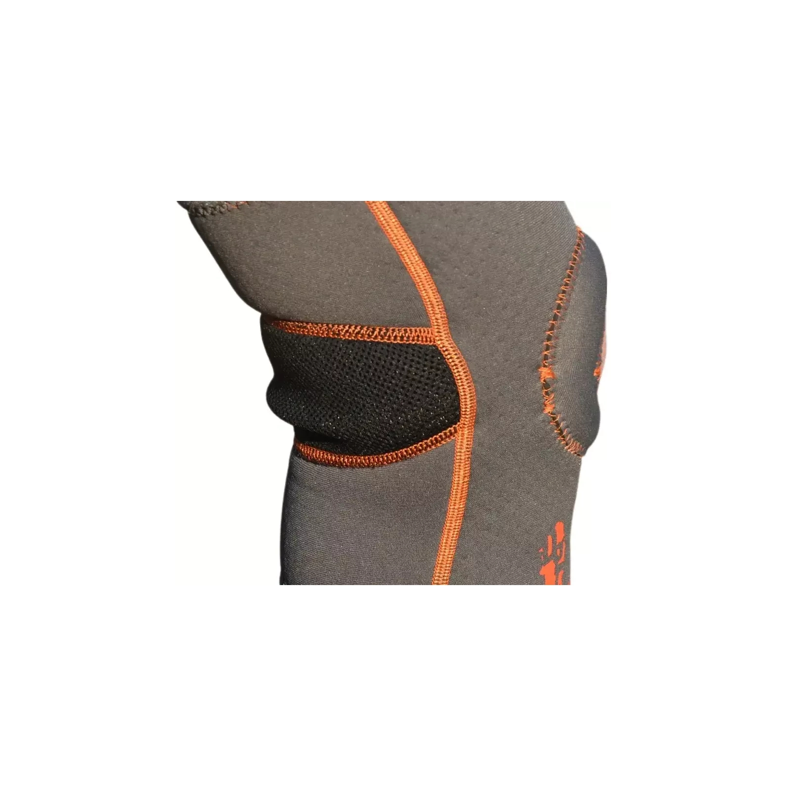 Фиксатор колена MadMax MFA-297 Knee Support with Patella Stabilizer Dark Grey/Orange XL (MFA-297_XL) изображение 2
