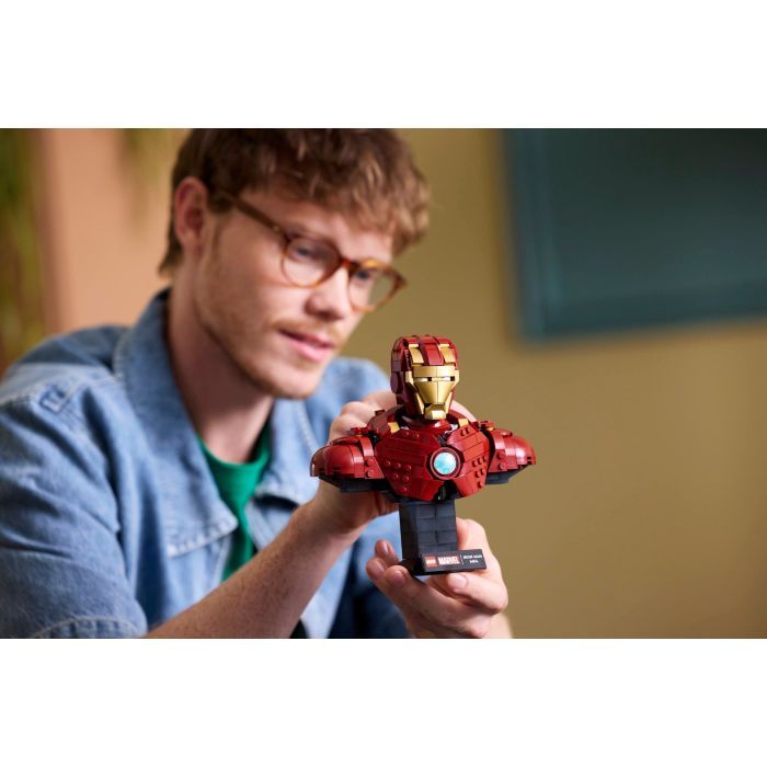 Конструктор LEGO Marvel Погруддя Залізної Людини MK4 (76327) зображення 11