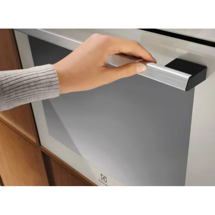 Духова шафа Electrolux LOE8F38S зображення 3
