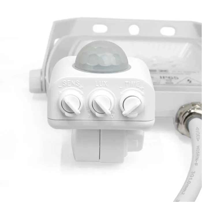Прожектор Videx F5 20W 3000-5000-6500K з датчиком руху 230V White (VL-F5-020CW-S) зображення 6