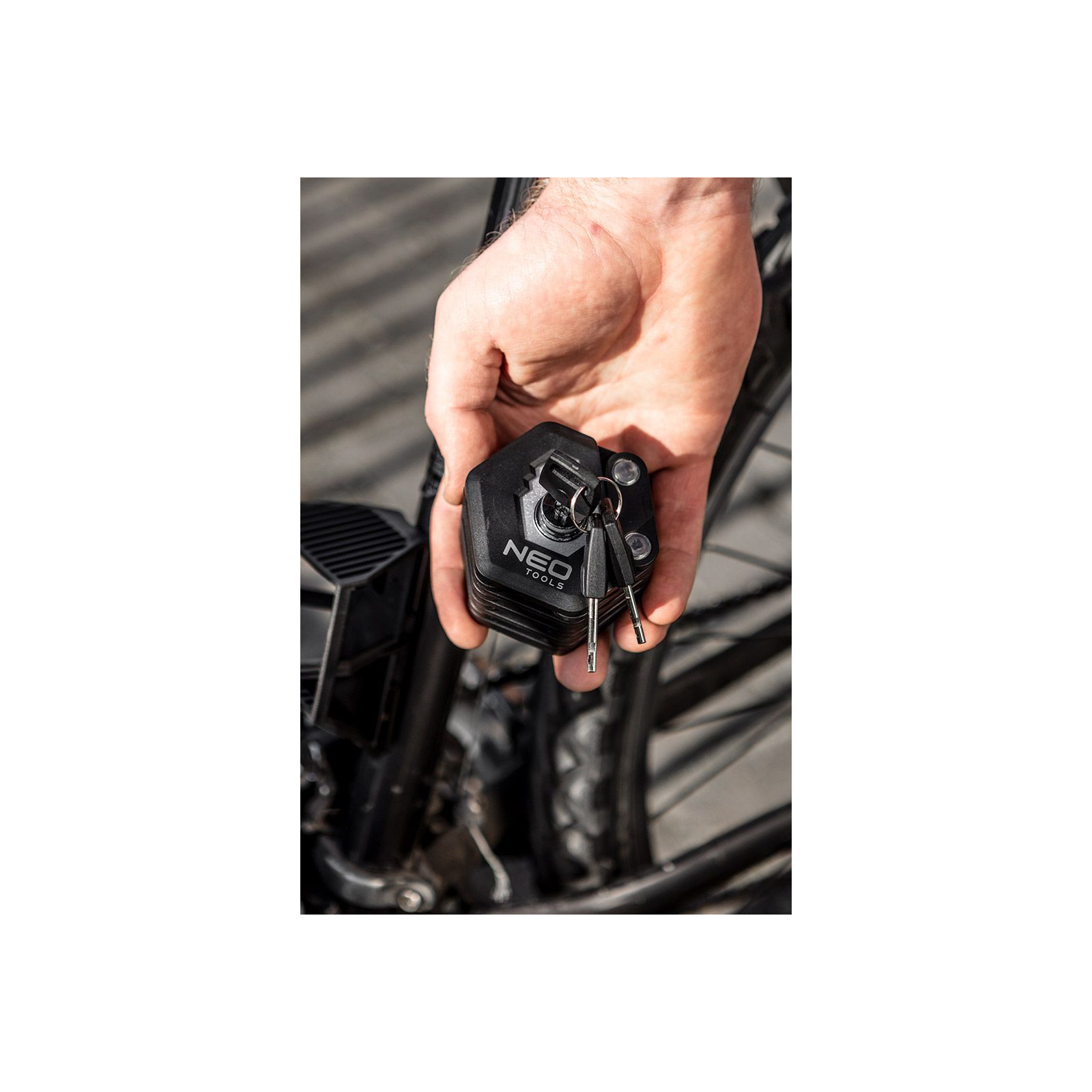 Замок велосипедний Neo Tools цинковий сплав + ABS пластик 78 см 0.62 кг (91-006) зображення 5