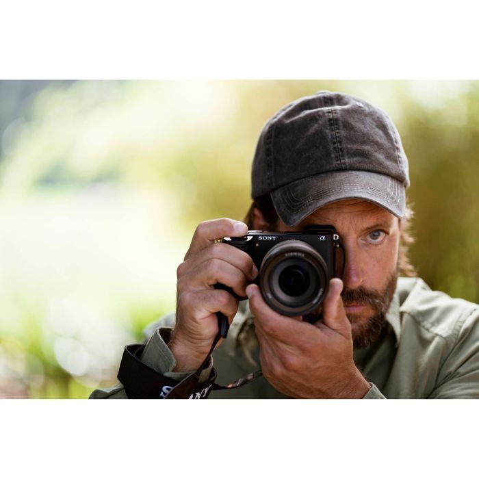 Цифровий фотоапарат Sony Alpha 6700 kit 18-135 Black (ILCE6700MB.CEC) зображення 12