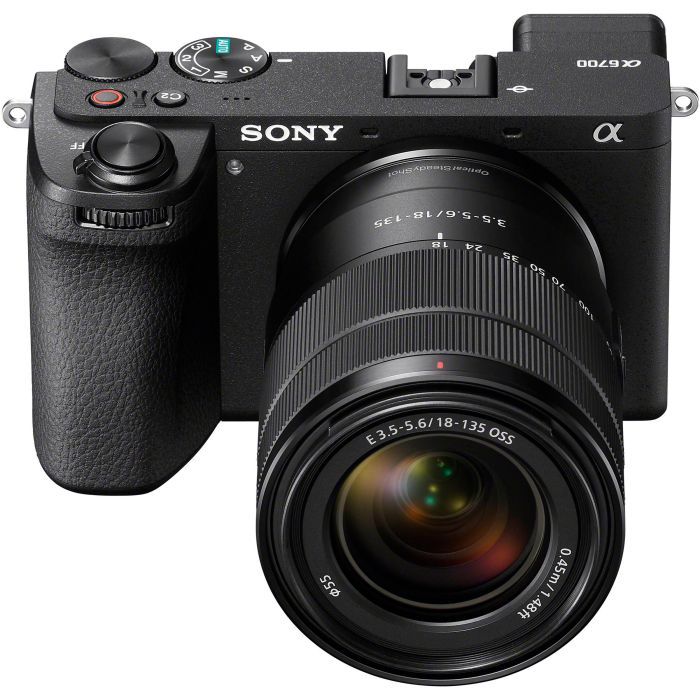 Цифровий фотоапарат Sony Alpha 6700 kit 18-135 Black (ILCE6700MB.CEC) зображення 3
