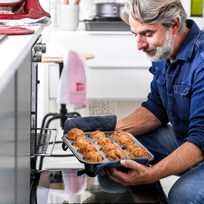 Форма для випікання KitchenAid для мафінів на 12 шт (CC003296-001) зображення 3