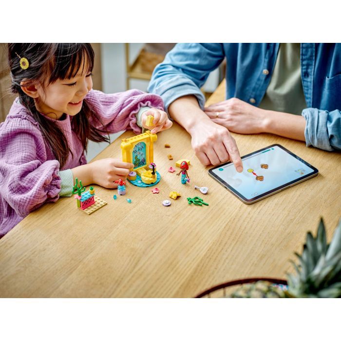 Конструктор LEGO Disney Музыкальная сцена для Ариэль (43235) изображение 8