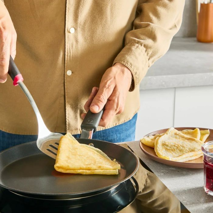 Сковорода Tefal для млинців Emotion+ 25см чорний (E3383855) изображение 12