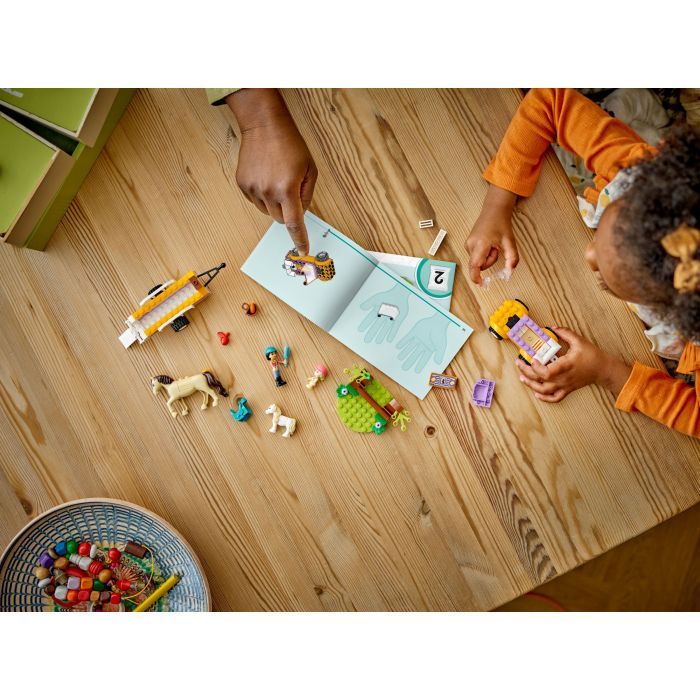 Конструктор LEGO Friends Причіп для коня й поні 105 деталей (42634) зображення 6