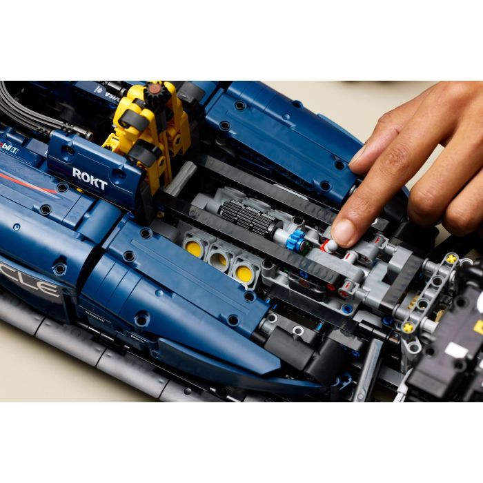 Конструктор LEGO Technic Автомобіль F1 Oracle Red Bull Racing RB20 (42206) зображення 10