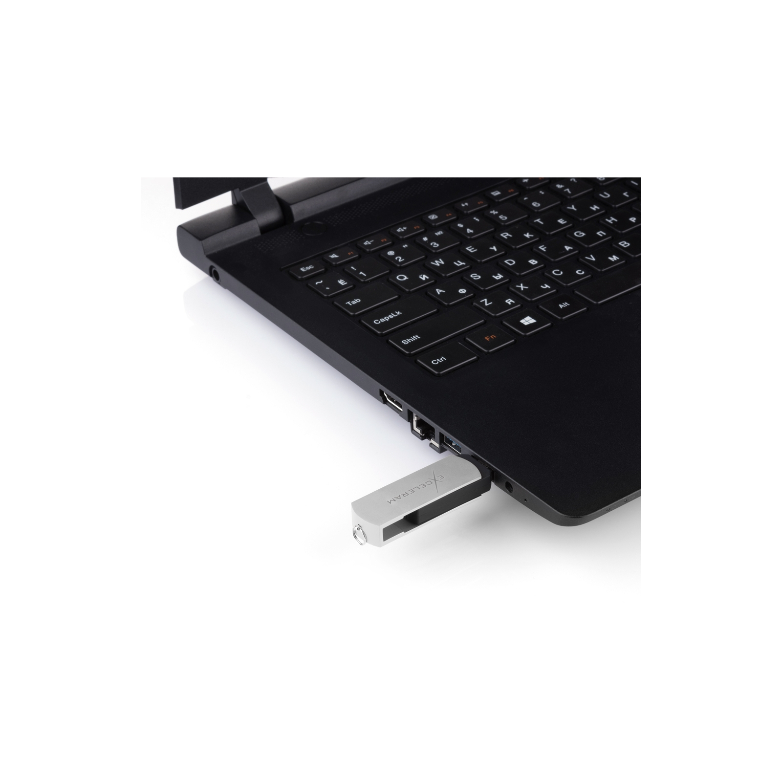 USB флеш накопичувач eXceleram 16GB P2 Series White/Black USB 2.0 (EXP2U2WH2B16) зображення 7