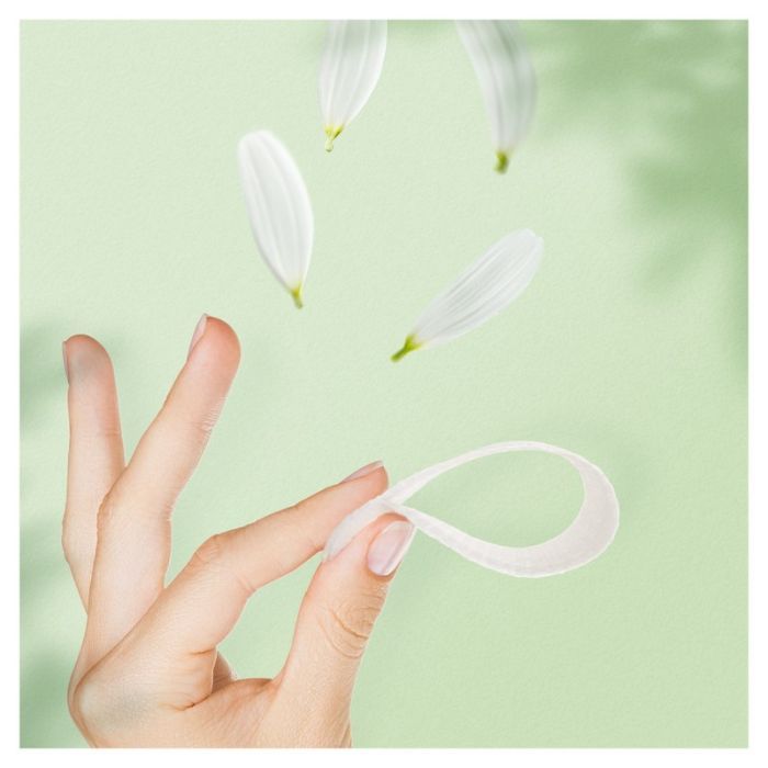 Ежедневные прокладки Naturella Green Tea Light 52 шт. (8001090603883) изображение 6