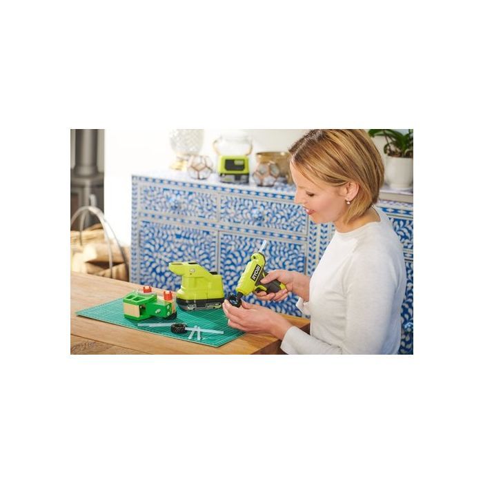 Клейовий пістолет Ryobi ONE+ RGLM18-0 (без АКБ та ЗП) (5133005001) зображення 7
