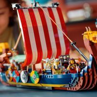 Конструктор LEGO Creator Корабель вікінгів і Мідгардський змій (31132) зображення 5