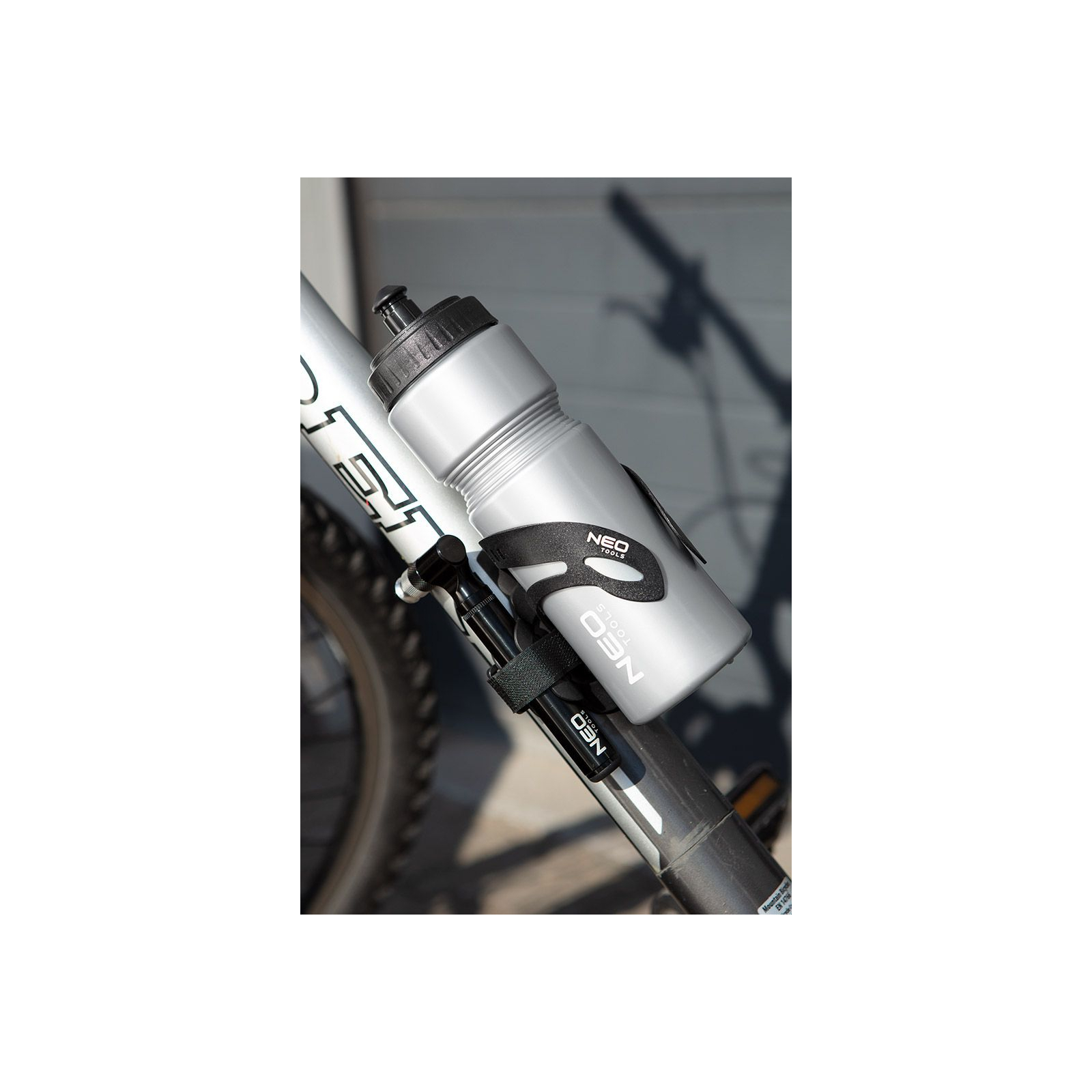 Фляга велосипедна Neo Tools 700 мл 23.5 см LDPE Grey (91-010) зображення 3
